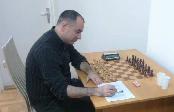 Andrejic vladica Suicide chess